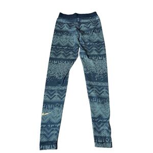 NIKE Pro HYPERWARM Lined Leggings